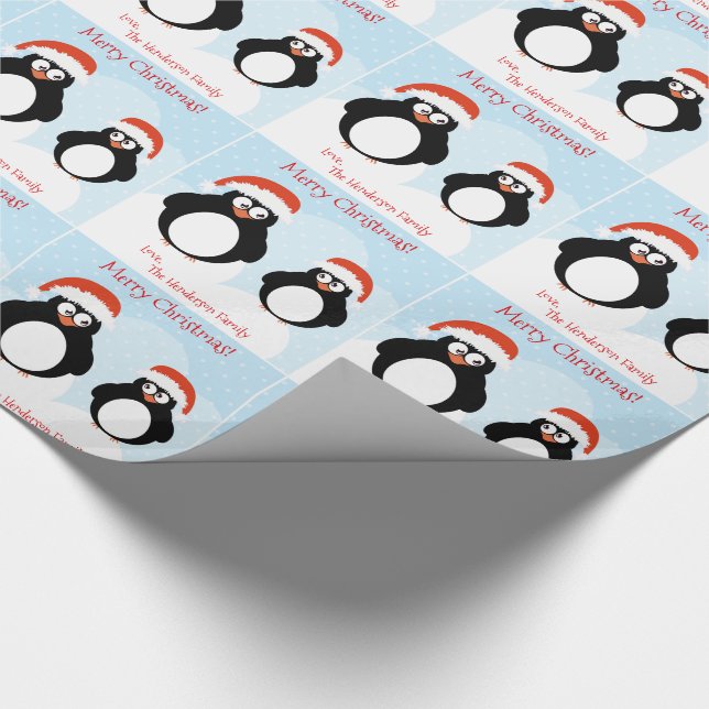 Personalisierte frohe Weihnachts-Penguin-Geschenkw Geschenkpapier (Ecke)