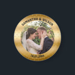 Personalisierte Gastgeschenk Hochzeit | Gold |Foto Magnet<br><div class="desc">Sie können dieses Design personalisieren,  indem Sie Ihr eigenes Foto,  die Namen des Ehepaares und das Datum der Hochzeit. Es hat einen trendigen und glitzernden goldenen Hintergrund.</div>