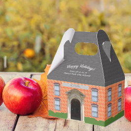 Personalisierte Geschenkboxen im Schulhaus Geschenkschachtel