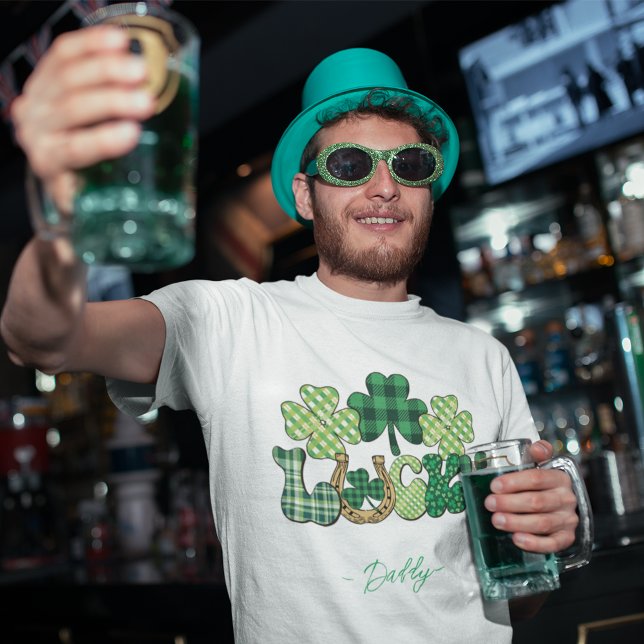 Personalisierte Glückssträhne T-Shirt (Personalized Lucky St Patricks Day men's T-Shirt)