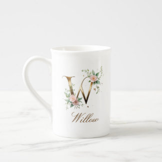 Personalisierte goldene Blumenmonogramm-Initiale W Prozellantasse