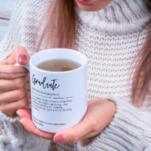Personalisierte Graduiertendefinition Schwarz und  Kaffeetasse