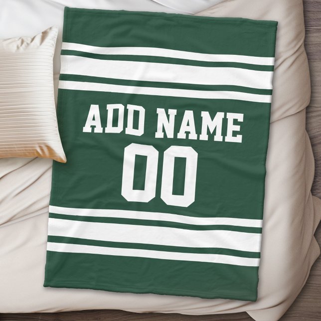 Personalisierte, grün und weiß gestreifte SportJer Fleecedecke (Personalized fleece blanket - Sports Theme)
