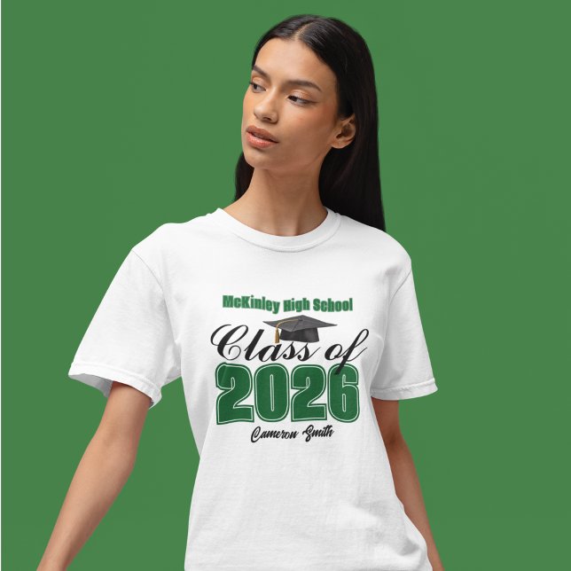 Personalisierte grüne Abschlussklasse 2026 T-Shirt (Von Creator hochgeladen)