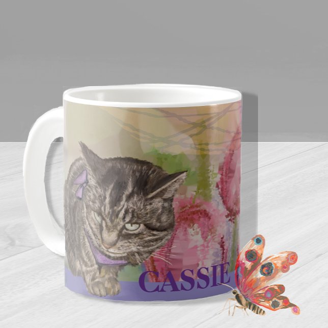 Personalisierte handbemalte Katzenkunst Tasse mit  (Purple Floral Cat Mug with a butterfly )