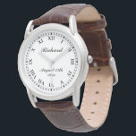 Personalisierte Herrenuhr mit klassischer Lederban Armbanduhr<br><div class="desc">Personalisierte Herrenuhr mit klassischer Lederband. Elegante römische numerische Uhr mit brauner Lederband. Erstellen Sie für ihn Ihre eigene extravagante Uhr. Klassisches Zeitwerk mit römischen Zahlen, Name, Datum und eigener Hintergrundfarbe. Schöne Geschenkidee für Männer, die heiraten, pensionieren oder andere Anlässe. Machen Sie Ihre eigene schicke Uhr für Freunde, Familie, Mitarbeiter, Bräutigam...</div>