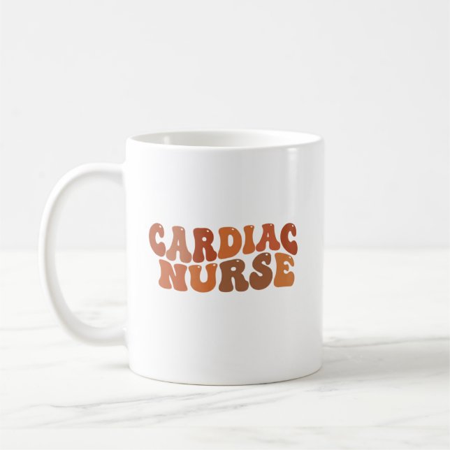 Personalisierte Herzkrankenschwester Retro-Typogra Kaffeetasse (Links)