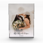 Personalisierte Hochzeit Fotoblock<br><div class="desc">Dieses elegante Foto ist das perfekte Geschenk für alle Neueinsteiger,  mit einem Foto ab dem Hochzeitstag und ihrem Familiennamen und dem Hochzeitstag.</div>