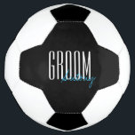 Personalisierte Hochzeitsfeier "Groom" Fußball<br><div class="desc">Personalisierte Geschenke für Ihre Hochzeitsfeier.</div>