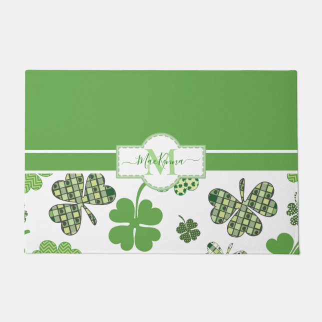 Personalisierte Irische Grünkleeblatt St. Patrick Fußmatte (Vorderseite)