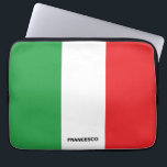 Personalisierte italienische Flagge Laptopschutzhülle<br><div class="desc">Diese kühn und einfach grün, weiß und rot von der italienischen Fahne auf einem personalisierten Laptop Hülle. Es ist ein wunderbares Geschenk für alle, die ihr italienisches Erbe Lieben. Ideal für Zuhause, Büro oder Schule!</div>