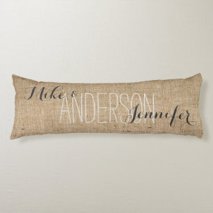 Personalisierte Jute-Hochzeitsnamen Datum Geschenk Seitenschläferkissen
