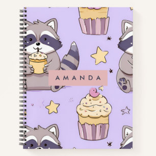 Personalisierte Kawaii-Raccoons mit Cupcakes-Muste Notizbuch