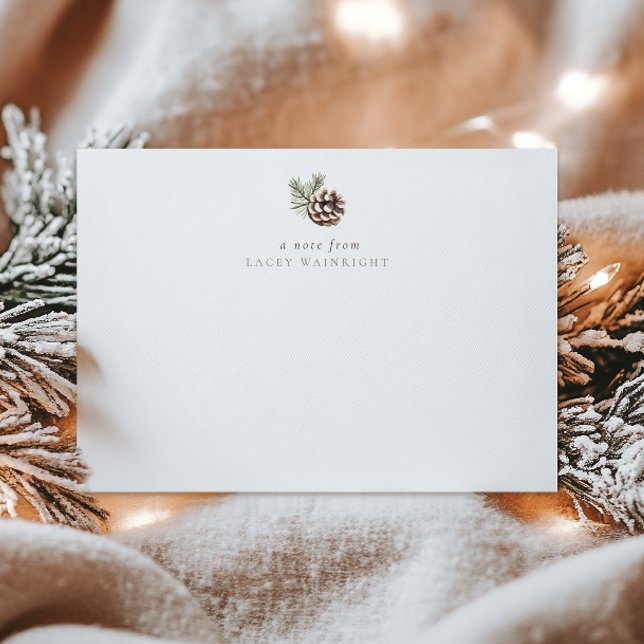Personalisierte Kiefernkone und Blätter Winterwald Mitteilungskarte (Von Creator hochgeladen)