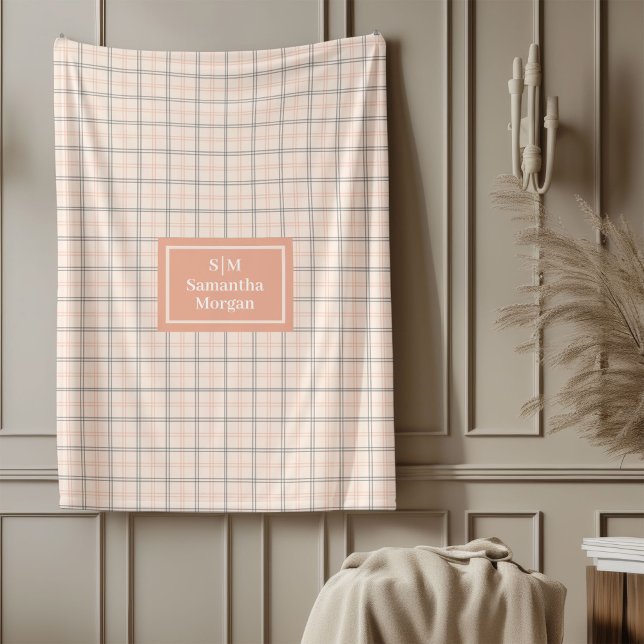 Personalisierte Korallen-Grau-Karodecke mit trendi Fleecedecke (Coral Grey Plaid Throw Personalized Trendy Look)