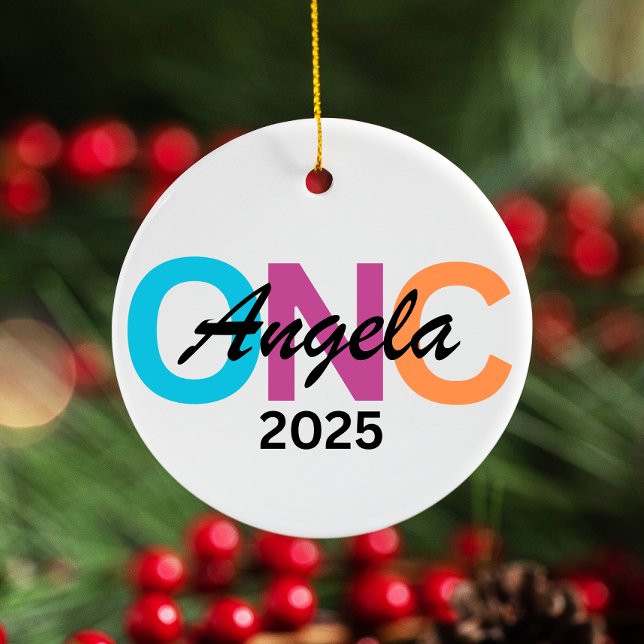 Personalisierte Krankenpflege 2025, kundenspezifis Keramik Ornament (Von Creator hochgeladen)