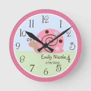 Personalisierte Ladybug Lullaby/Kinderzimmer-Uhr Runde Wanduhr