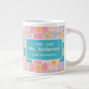 Personalisierte Lehrerin mit Pastellblumen Jumbo-Tasse
