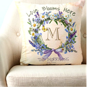 Personalisierte Liebe blüht hier Blumenkissen Kissen