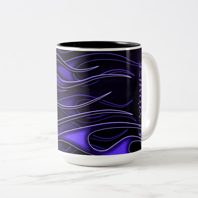 Personalisierte Lila Flammen Zweifarbige Tasse (VorderseiteRechts)