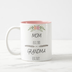 Personalisierte Mama Oma Est Custom Year, Blume Zweifarbige Tasse