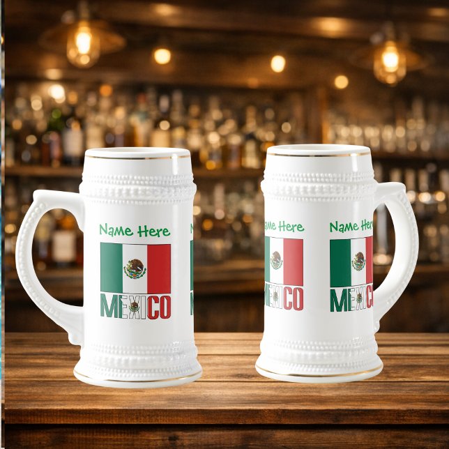 Personalisierte Mexiko-Flagge Bierglas (Personalized beer stein with design on three sides. Mexican Flag and MEXICO with name above.)
