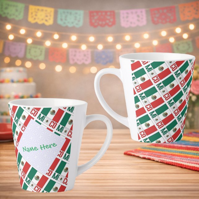Personalisierte Mexiko-Flagge gekachelt Milchtasse (Personalized latte mug, tiled Mexican Flag, MEXICO below in flag colors. White fractal holds name.)