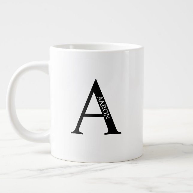 Personalisierte Monogramm und Name Giant Coffee Ta Jumbo-Tasse (Links)