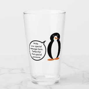 Personalisierte Ms. Pinguin im Geburtstagsanzug zu Glas