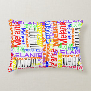 Personalisierte Name-Collage bunt Zierkissen