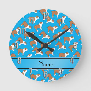 Personalisierte Namenshimmelblau Bulldogge Runde Wanduhr