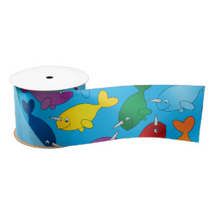 Personalisierte Namenshimmelblau-Regenbogen Satinband