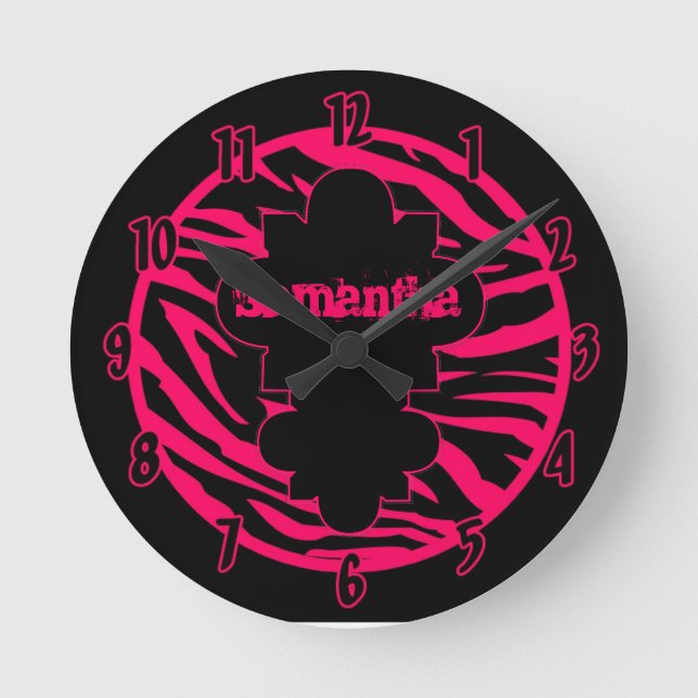 Personalisierte Namensuhr Hot Pink Black Zebra Pri Runde Wanduhr (Vorderseite)