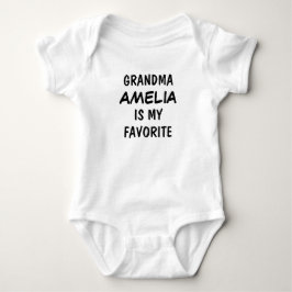 Personalisierte Oma ist mein Favorit  Baby Strampler