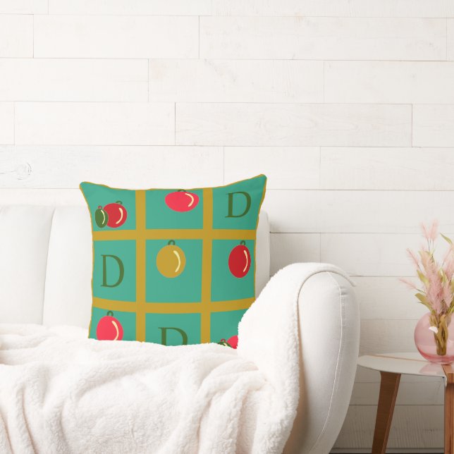 Personalisierte Ornamentik-Plätze auf Gold Kissen (Liege)