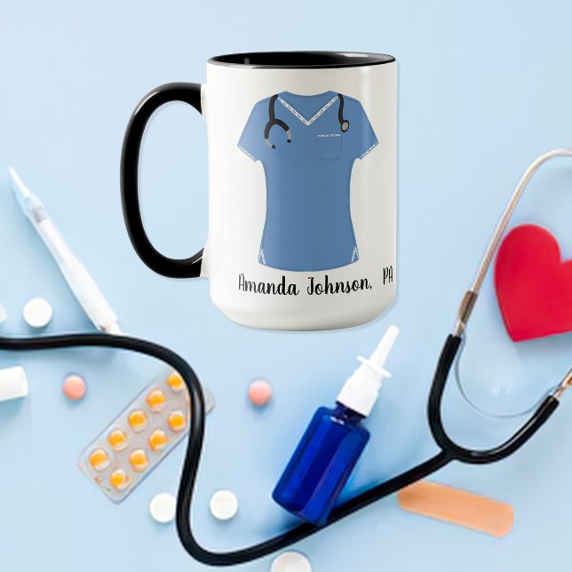 Personalisierte PA Arzt Assistenzärztin Blue Scrub Tasse (Von Creator hochgeladen)