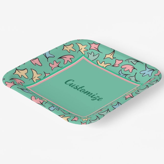 Personalisierte Pastel-Blätter grün Pappteller (Gewinkelt)