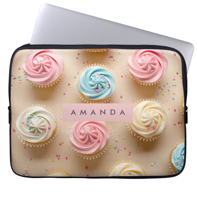 Personalisierte Pastell-Cupcake-Streusel Laptopschutzhülle (Vorderseite)