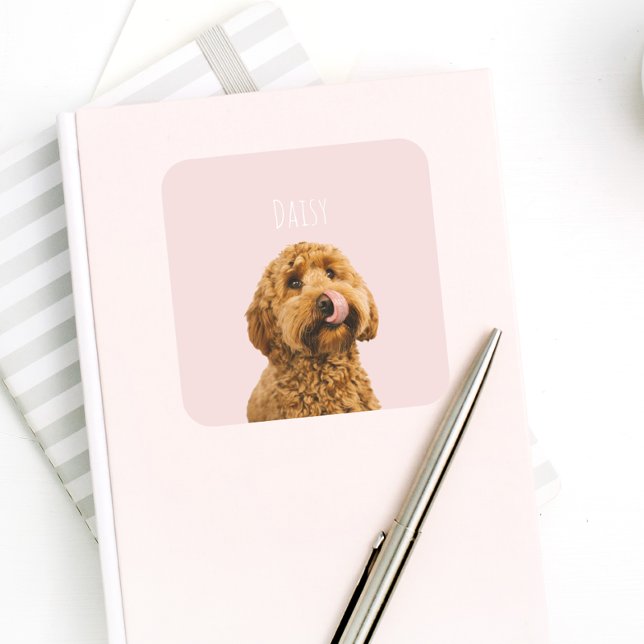 Personalisierte Pastell Rosa Telefonzelle mit Hund Quadratischer Aufkleber (Von Creator hochgeladen)