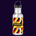 Personalisierte Patriotische Deutsche Flagge Edelstahlflasche<br><div class="desc">Personalisierte Patriotische Deutsche Flagge Edelstahl Wasserflasche. Sie können dieses Element personalisieren,  indem Sie den Namen in der Produktvorlage ändern.</div>
