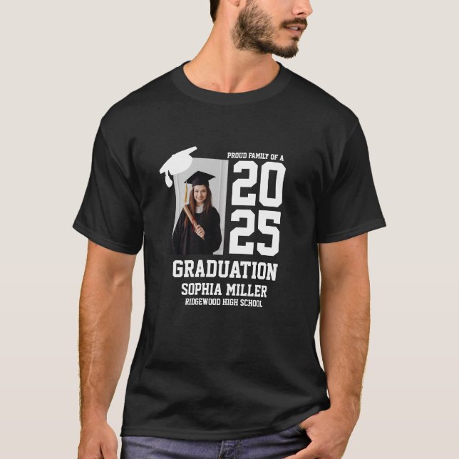 Personalisierte Proud Familie Abschluss 2025 kunde T-Shirt (Vorderseite)
