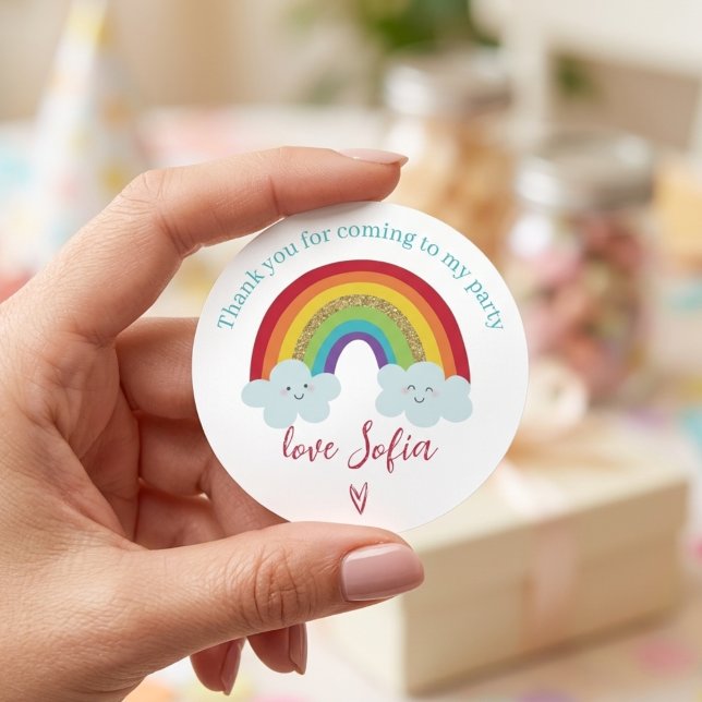 Personalisierte Regenbogen-Geburtstags-Dankeschön- Runder Aufkleber (Von Creator hochgeladen)