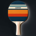 Personalisierte Retro Tischtennis Schläger<br><div class="desc">Dieses personalisierte Tischtennispaddel verfügt über eine Retro-Farbpalette mit einem coolen trendigen Schriftart.</div>
