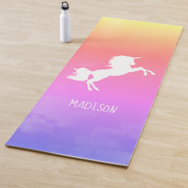 Personalisierte Rosa Regenbogenwolken Unicorn Yogamatte