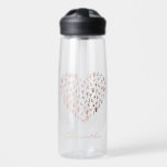 Personalisierte Rose Gold Herz Posen Namaste Yoga Trinkflasche<br><div class="desc">Dieses Design kann in dem Bereich personalisiert werden, der durch das Ändern des Fotos und/oder Textes zur Verfügung gestellt wird. Oder Sie können es anpassen, indem Sie den Mausklick auswählen, um weitere Optionen anzupassen, um die Farbe des Hintergrunds zu löschen oder zu ändern, Text hinzuzufügen, die Textfarbe oder den Stil...</div>