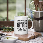 Personalisierte Ruhestandsregelung der Legislaturp Kaffeetasse<br><div class="desc">Dieses niedliche Teilungsgeschenk ist dazu verpflichtet,  jemandem den Tag im Party seiner Pensionierung zu machen. Fügen Sie das Rentenjahr und einen Namen hinzu,  indem Sie oben auf "Personalisieren" klicken. Ein großartiges verlassend Geschenk für Ihren besten Mitarbeiter oder Chef</div>