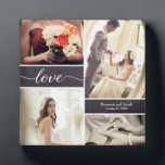 Personalisierte rustikale Hochzeitsszeitsfotografi Fotoplatte<br><div class="desc">Mit dieser Collage-Plakette aus dem Foto können Sie Ihre Lieblingsstifte aus Ihrem Hochzeitstag anzeigen lassen. Personalisiert mit Ihren Namen und Hochzeitsdatum, zeigen Sie bis zu 4 Fotos mit dieser einfach zu verwendenden Vorlage. Denken Sie daran, Fotos mit Ihrem Brautparty, den Eltern, Ihrem ersten Kuss und besonderen Momenten zu verbinden. Die...</div>
