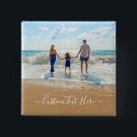 Personalisierte Schaltfläche für Foto und Text Button<br><div class="desc">Benutzerdefinierte Foto- und Textschaltflächen - Einzigartiges Design - Personalisierte Familie / Freunde oder Persönliches Tastengeschenk - Hinzufügen von Text und Foto - Vergrössern und verschieben Sie Elemente mit dem Anpassungs-Tool ! Wählen Sie Schriftart / Größe / Farbe! Viel Glück - Seien Sie glücklich :)</div>