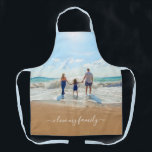 Personalisierte Schürze für Ihr Foto<br><div class="desc">Benutzerdefinierte Foto- und Text-Schürze - Einzigartiges Design - Personalisierte Familie / Freunde oder Persönliche Schürze / Geschenk - Hinzufügen Ihres Fotos / Text - Umformatieren und verschieben / hinzufügen / Elemente - Bild / Text mit Anpassungs-Tool ! Viel Glück - Seien Sie glücklich :)</div>