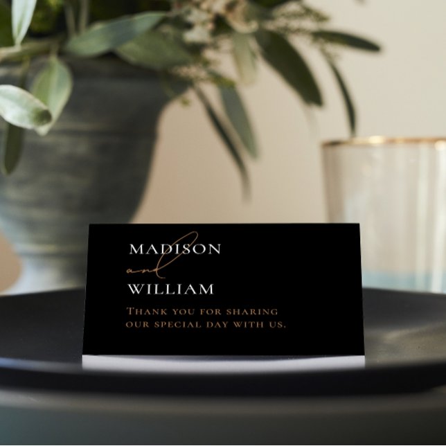 Personalisierte Schwarz-Weiß-Hochzeit-Platzkarte Platzkarte (Von Creator hochgeladen)